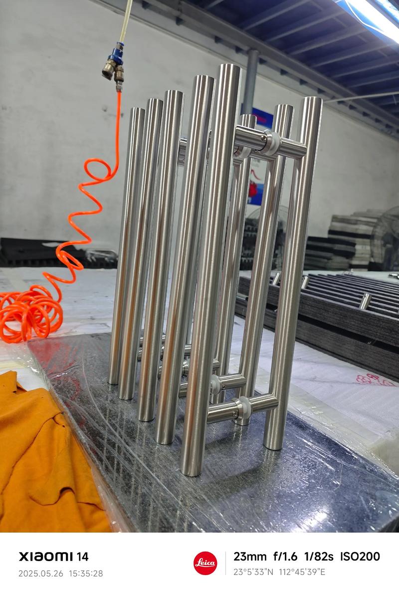 五金拉手，于精湛品质中见非凡